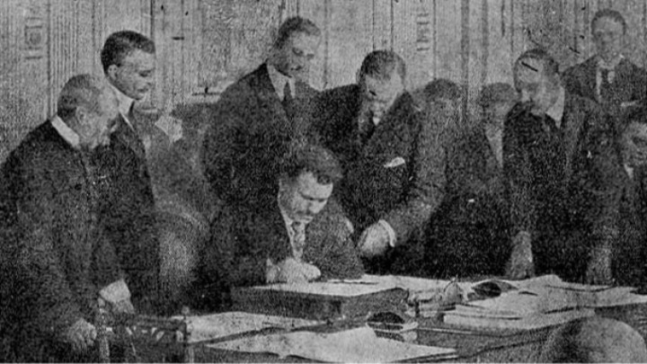 La firma del Tratado de Neuilly de 1919